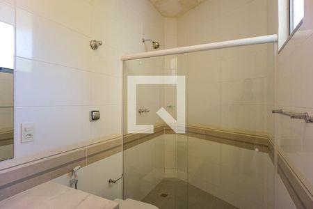 Casa de condomínio à venda com 1360m², 5 quartos e 5 vagas Casa de condomínio à venda com 1360m², 5 quartos e 5 vagasBanheiro Suíte 4