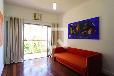 Casa de condomínio à venda com 1360m², 5 quartos e 5 vagas Casa de condomínio à venda com 1360m², 5 quartos e 5 vagasHall