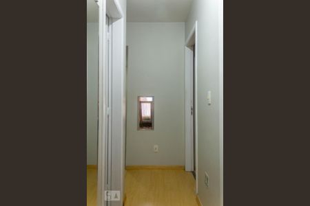 Casa de condomínio à venda com 95m², 3 quartos e 2 vagasCorredor