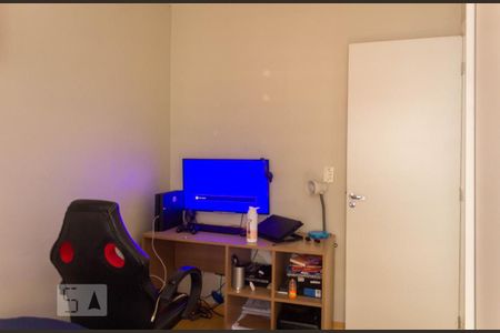 Casa de condomínio à venda com 95m², 3 quartos e 2 vagasQuarto 3