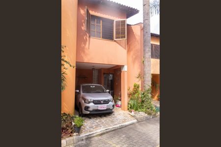 Casa de condomínio à venda com 95m², 3 quartos e 2 vagasFachada