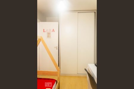 Casa de condomínio à venda com 95m², 3 quartos e 2 vagasQuarto 2