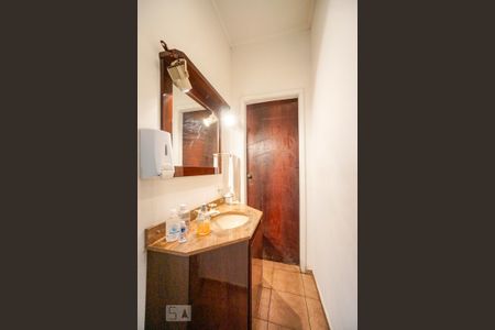 Lavabo de casa para alugar com 5 quartos, 300m² em Vila Matilde, São Paulo