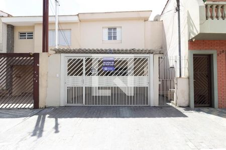 Casa à venda com 134m², 2 quartos e 2 vagasFachada
