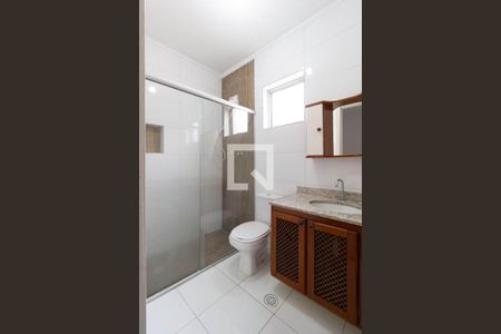 Casa à venda com 134m², 2 quartos e 2 vagasBanheiro