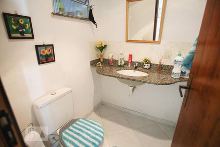 Lavabo de casa de condomínio à venda com 2 quartos, 90m² em Taquara, Rio de Janeiro