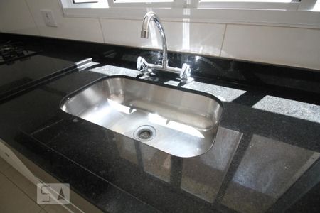 Casa para alugar com 89m², 2 quartos e 1 vagacozinha