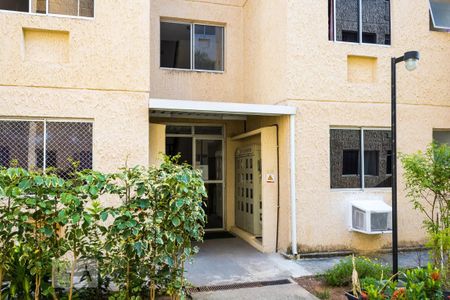 Apartamento para alugar com 43m², 2 quartos e 1 vaga Apartamento para alugar com 43m², 2 quartos e 1 vagaFachada do bloco