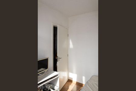 Quarto 1 de apartamento para alugar com 2 quartos, 43m² em Campo Grande, Rio de Janeiro