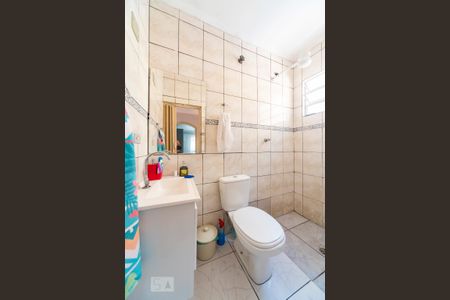 Banheiro 2 de casa à venda com 3 quartos, 230m² em Jardim Santo André, Santo André
