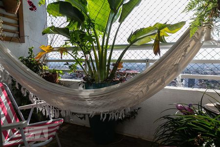 Apartamento para alugar com 65m², 2 quartos e 1 vaga Apartamento para alugar com 65m², 2 quartos e 1 vagaSacada