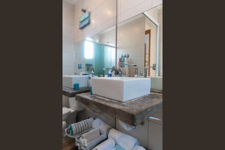 Apartamento para alugar com 65m², 2 quartos e 1 vaga Apartamento para alugar com 65m², 2 quartos e 1 vagaBanheiro