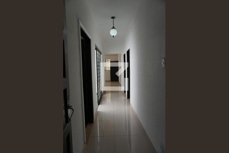 Casa para alugar com 300m², 3 quartos e 3 vagasCorredor