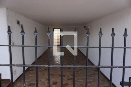 Casa para alugar com 300m², 3 quartos e 3 vagasQuintal
