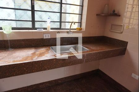 Casa para alugar com 300m², 3 quartos e 3 vagasCozinha