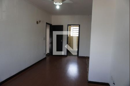 Casa para alugar com 300m², 3 quartos e 3 vagasSuíte