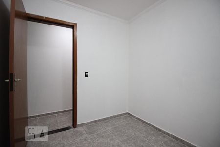 Quarto  de apartamento para alugar com 2 quartos, 48m² em Guará Ii, Brasília