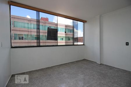 Quarto  de apartamento para alugar com 2 quartos, 48m² em Guará Ii, Brasília