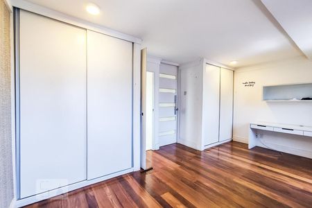 Casa de condomínio para alugar com 56m², 1 quarto e 1 vagaQuarto