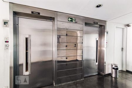 Casa de condomínio para alugar com 56m², 1 quarto e 1 vagaÁrea Comum - Hall Elevadores