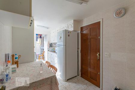 Apartamento à venda com 108m², 3 quartos e 1 vaga Apartamento à venda com 108m², 3 quartos e 1 vagaCozinha