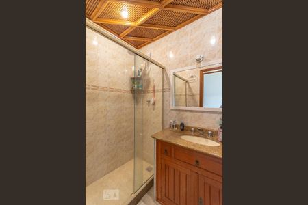 Apartamento à venda com 108m², 3 quartos e 1 vaga Apartamento à venda com 108m², 3 quartos e 1 vagaBanheiro