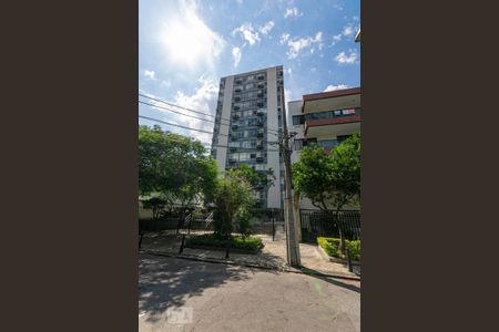 Apartamento à venda com 108m², 3 quartos e 1 vaga Apartamento à venda com 108m², 3 quartos e 1 vagaFachada