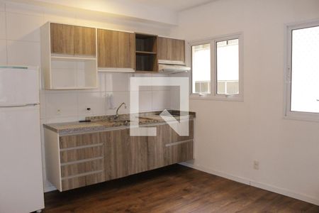 Sala/Cozinha de apartamento para alugar com 1 quarto, 30m² em Santa Ifigênia, São Paulo