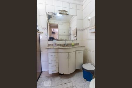 Apartamento à venda com 57m², 2 quartos e 1 vaga Apartamento à venda com 57m², 2 quartos e 1 vagaBanheiro