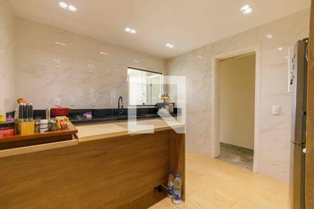 Apartamento à venda com 185m², 3 quartos e 2 vagasCozinha