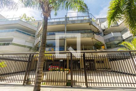 Apartamento à venda com 185m², 3 quartos e 2 vagasFachada