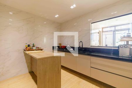 Apartamento à venda com 185m², 3 quartos e 2 vagasCozinha