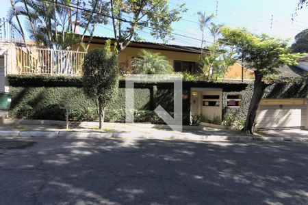 Fachada de casa à venda com 6 quartos, 432m² em Vila Ida, São Paulo