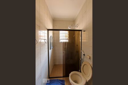 Casa à venda com 385m², 3 quartos e 6 vagasBanheiro 