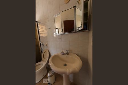 Casa à venda com 385m², 3 quartos e 6 vagasBanheiro 