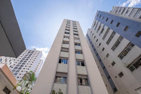 Apartamento para alugar com 86m², 3 quartos e 1 vaga Apartamento para alugar com 86m², 3 quartos e 1 vagaFachada