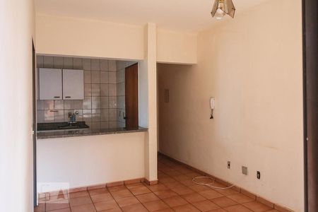 Sala de apartamento para alugar com 1 quarto, 49m² em Centro, Ribeirão Preto