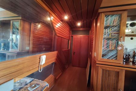 Apartamento à venda com 189m², 3 quartos e 2 vagas Apartamento à venda com 189m², 3 quartos e 2 vagasHall de Entrada