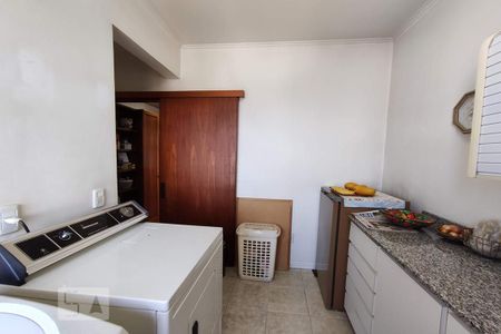 Apartamento à venda com 189m², 3 quartos e 2 vagas Apartamento à venda com 189m², 3 quartos e 2 vagas Área de Serviço