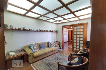 Apartamento à venda com 189m², 3 quartos e 2 vagas Apartamento à venda com 189m², 3 quartos e 2 vagasSala de TV