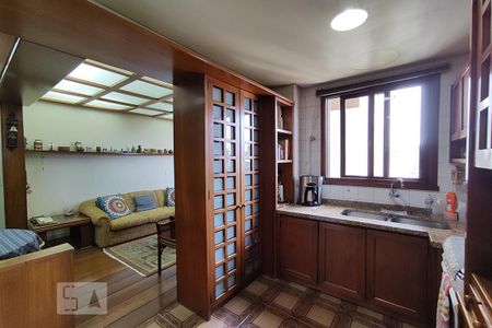 Apartamento à venda com 189m², 3 quartos e 2 vagas Apartamento à venda com 189m², 3 quartos e 2 vagasCozinha