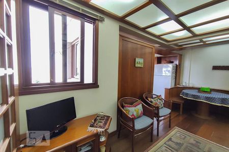 Apartamento à venda com 189m², 3 quartos e 2 vagas Apartamento à venda com 189m², 3 quartos e 2 vagasSala de TV