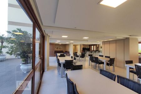 Apartamento à venda com 189m², 3 quartos e 2 vagas Apartamento à venda com 189m², 3 quartos e 2 vagasÁrea comum - Salão de festas