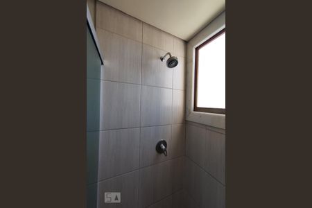 Apartamento à venda com 189m², 3 quartos e 2 vagas Apartamento à venda com 189m², 3 quartos e 2 vagasBanheiro 2