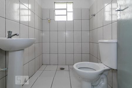 Casa para alugar com 70m², 2 quartos e 3 vagasBanheiro