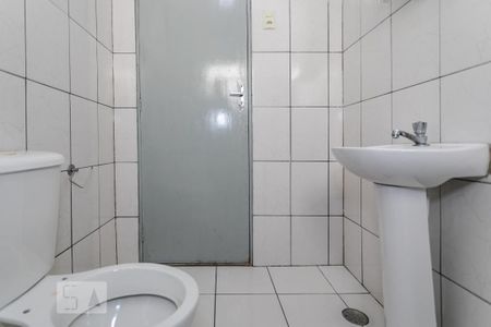 Casa para alugar com 70m², 2 quartos e 3 vagasBanheiro
