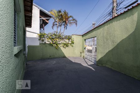 Casa para alugar com 70m², 2 quartos e 3 vagasQuintal