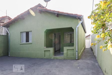 Casa para alugar com 70m², 2 quartos e 3 vagasGaragem
