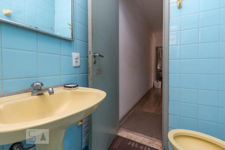 Casa à venda com 150m², 3 quartos e 2 vagasBanheiro