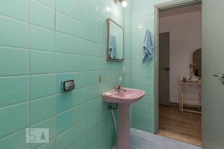 Casa à venda com 150m², 3 quartos e 2 vagasBanheiro da Suíte